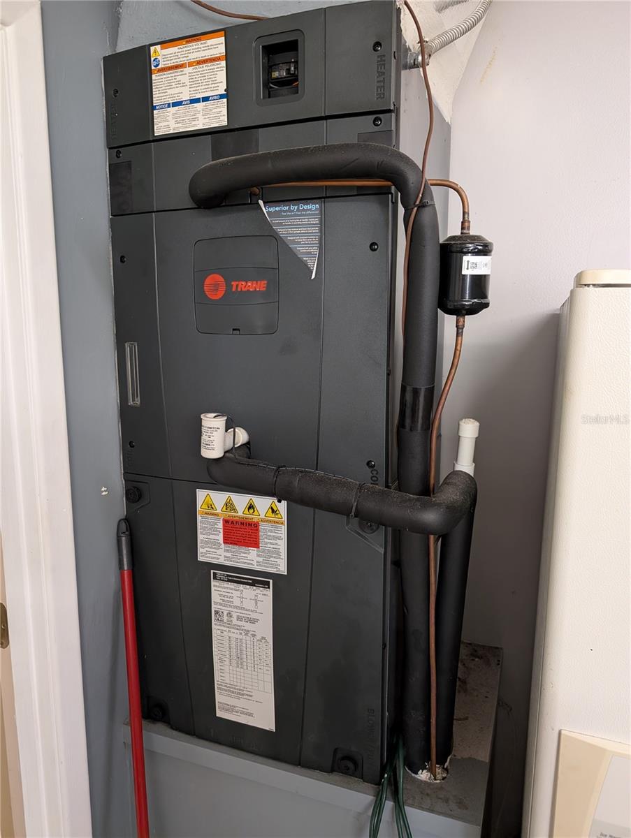 Image 34 of 37 For 2409 Shelly Avenue