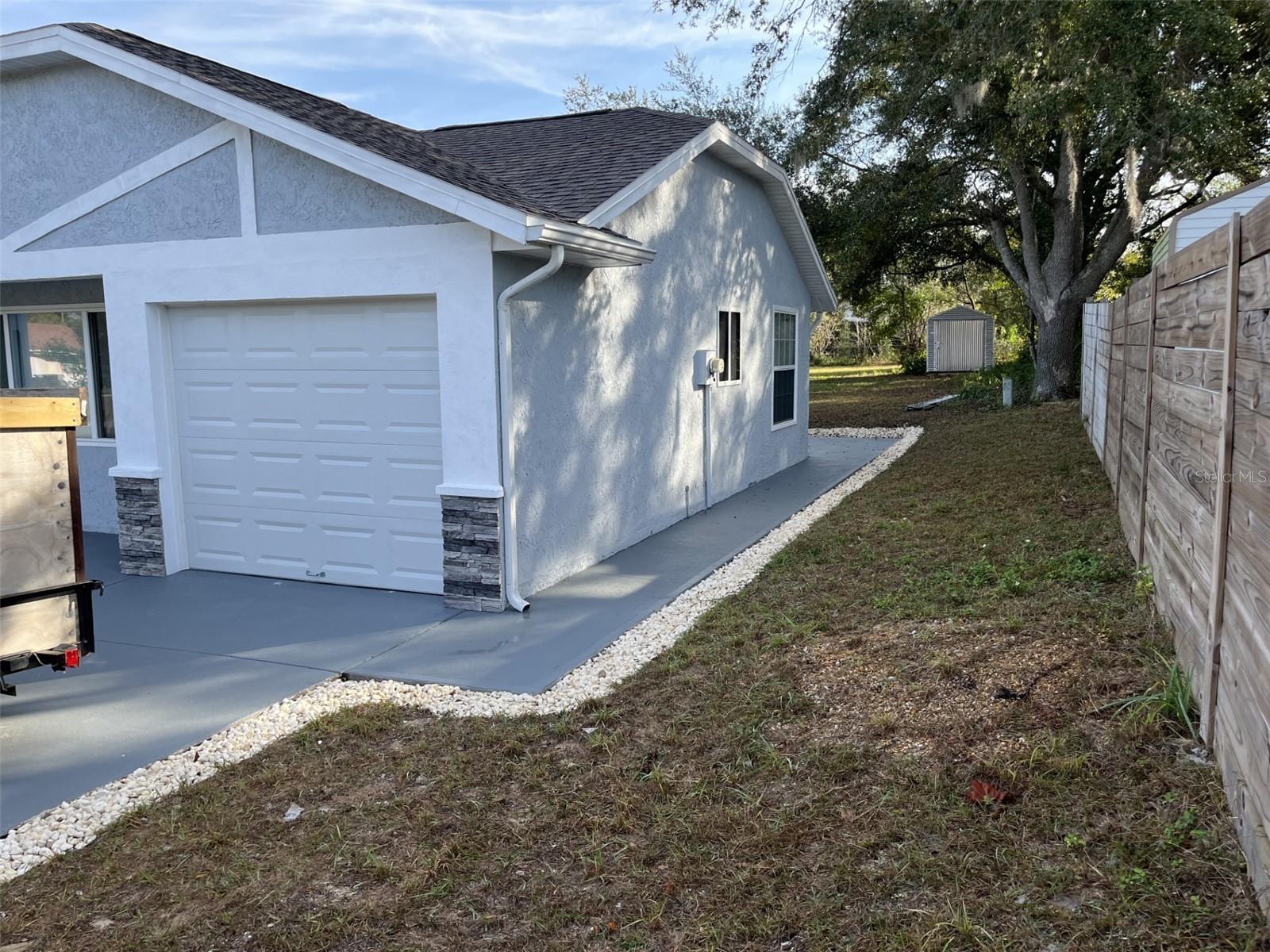 Image 4 of 20 For 513 Sapphire Lane