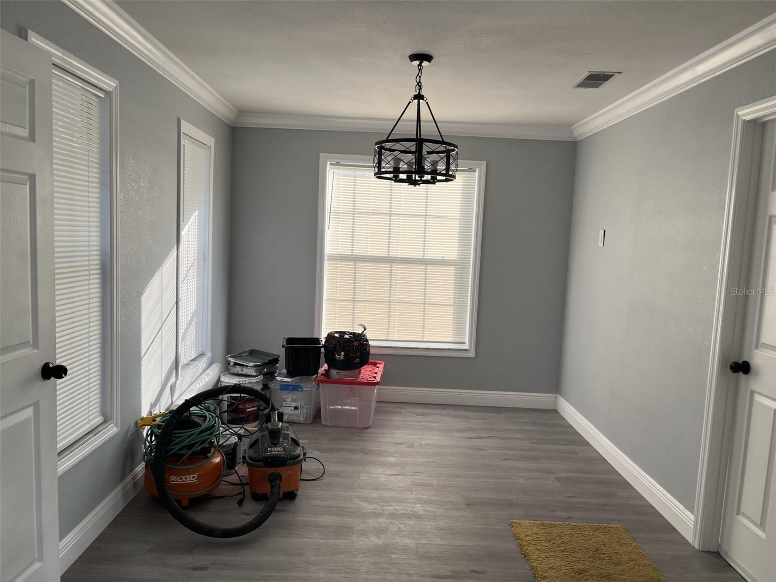 Image 7 of 20 For 513 Sapphire Lane