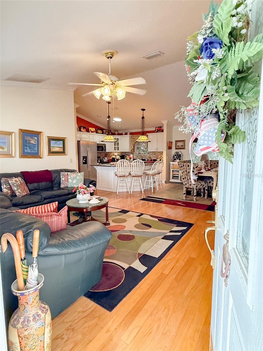 Image 8 of 40 For 8017 175th Columbia Place