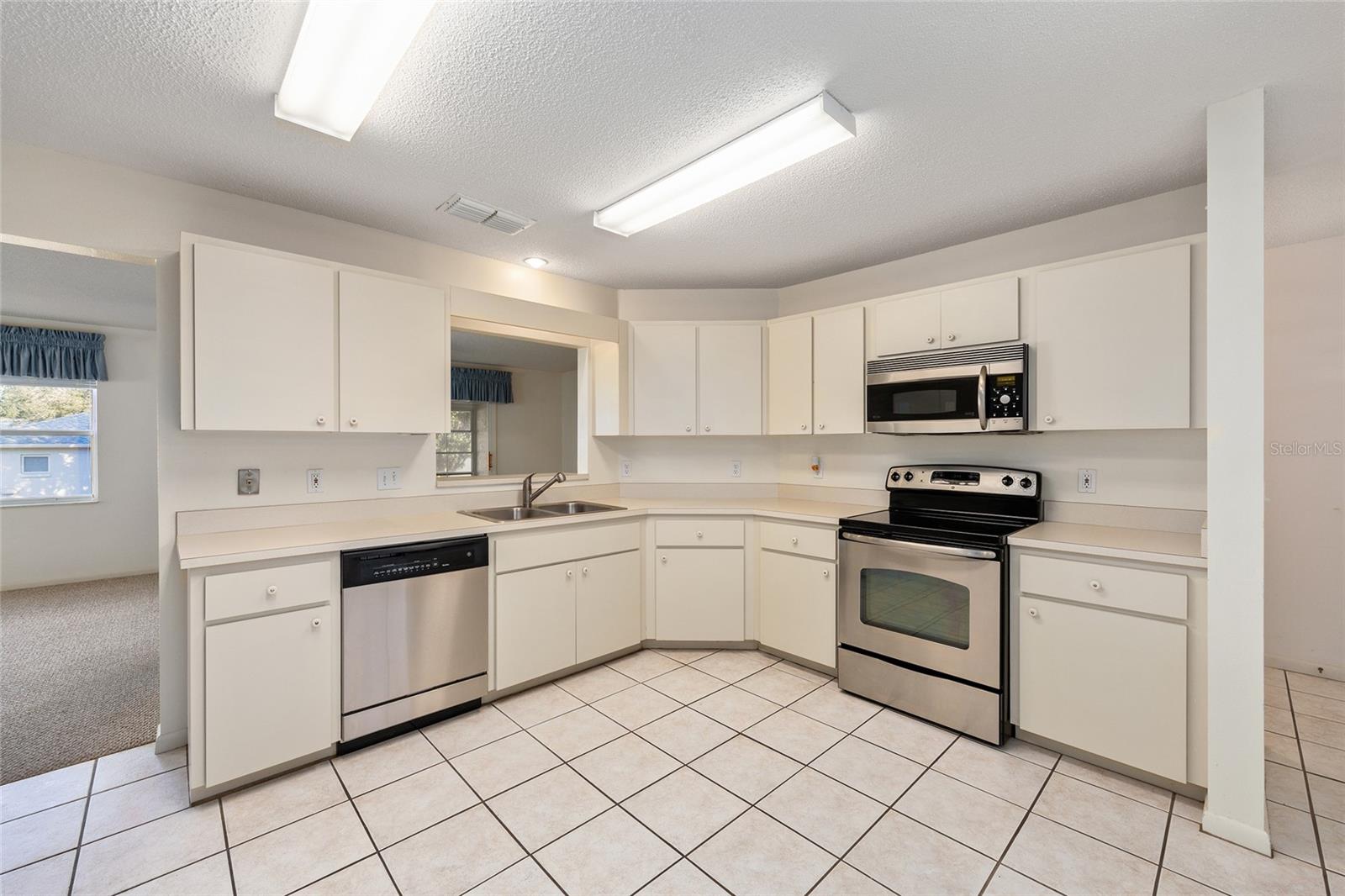 Image 11 of 26 For 9759 97th Street