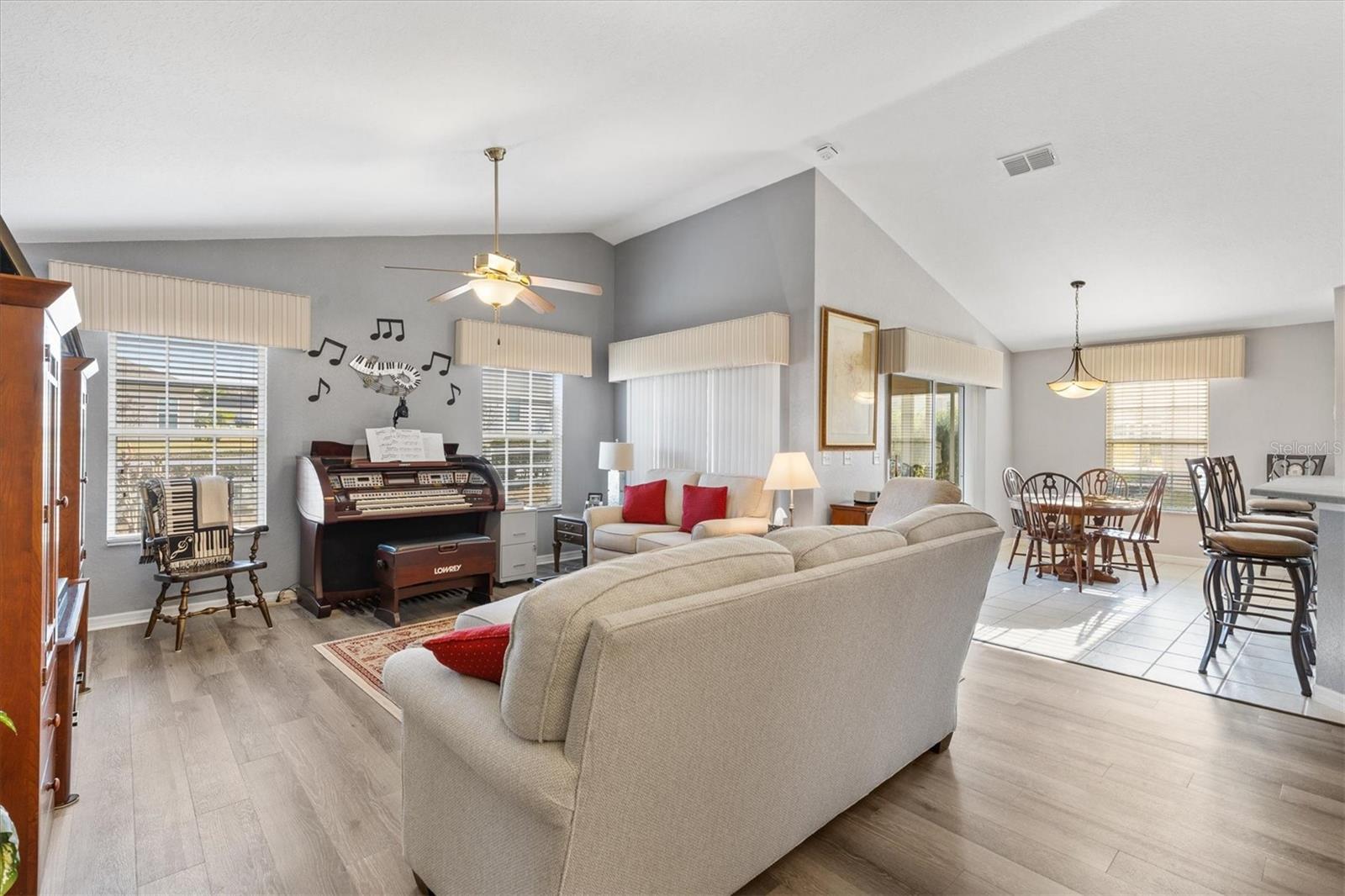 Image 11 of 51 For 11193 173rd Place