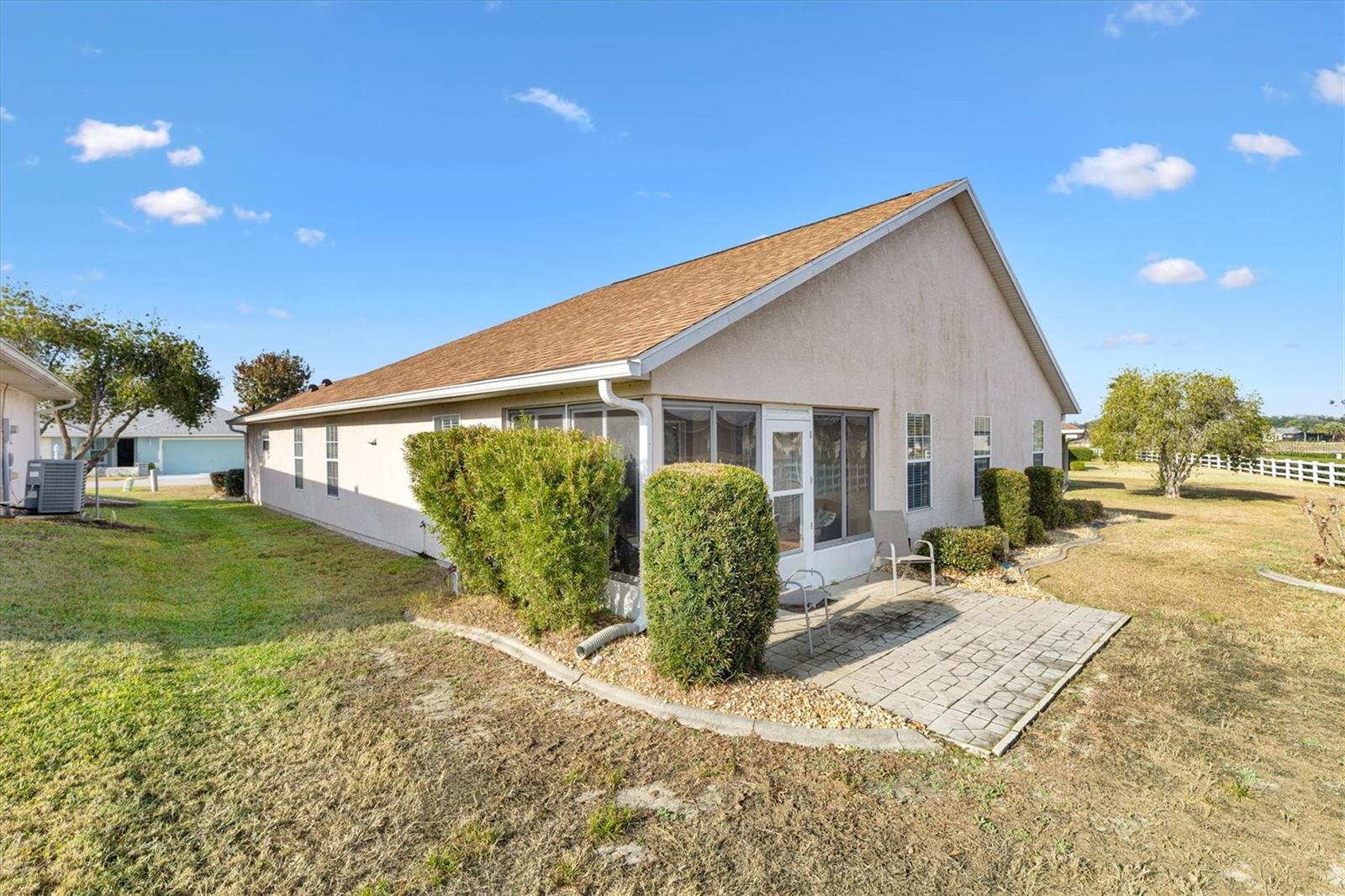 Image 28 of 51 For 11193 173rd Place