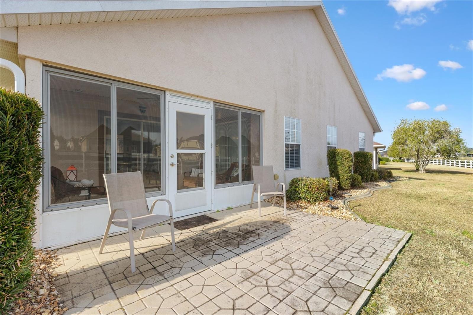 Image 29 of 51 For 11193 173rd Place