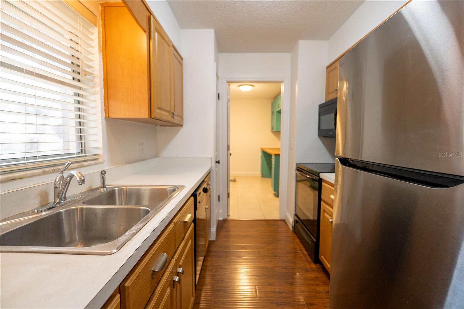 Image 8 of 25 For 5266 103rd Street