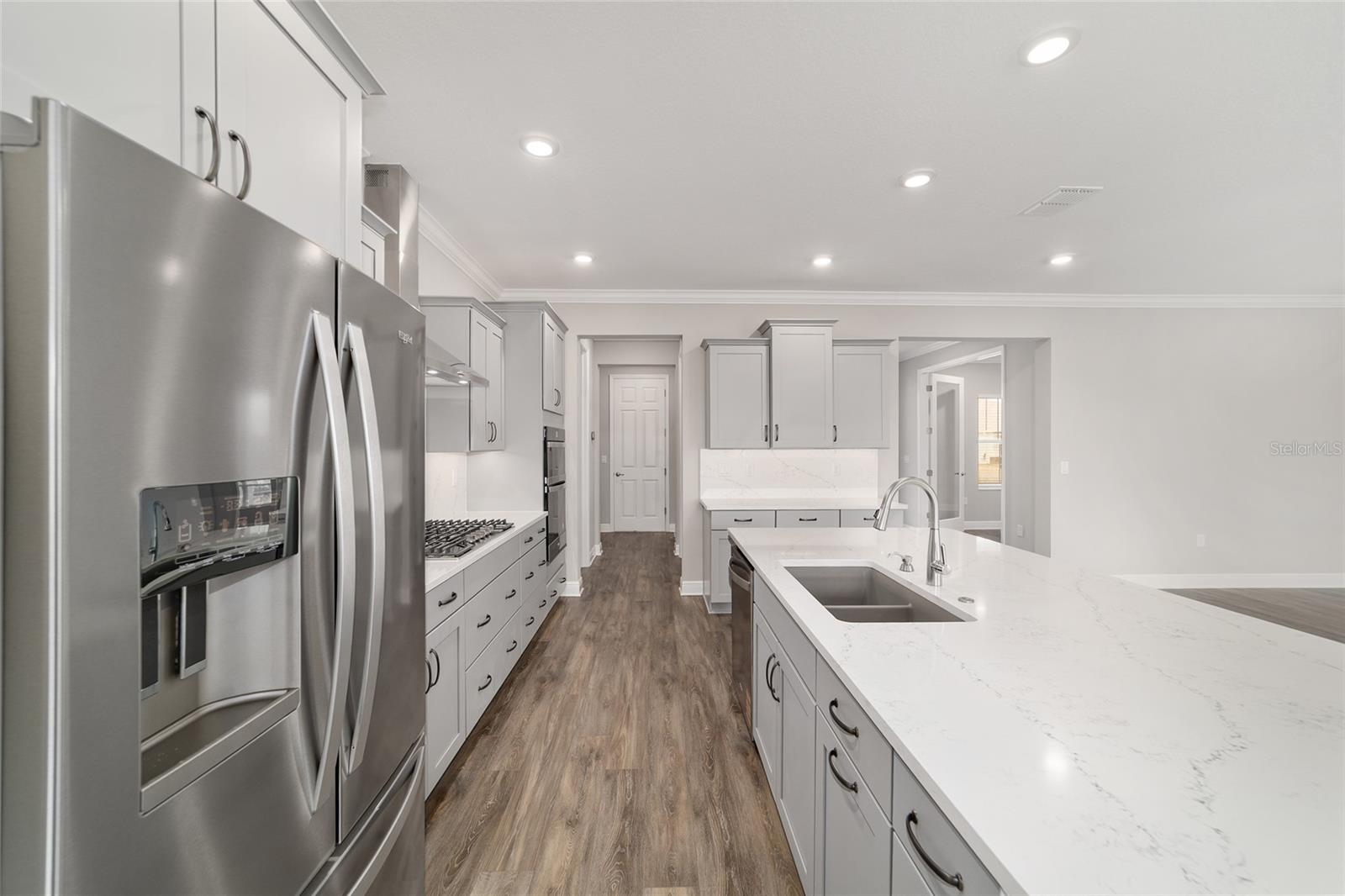 Image 15 of 56 For 10886 101st Loop