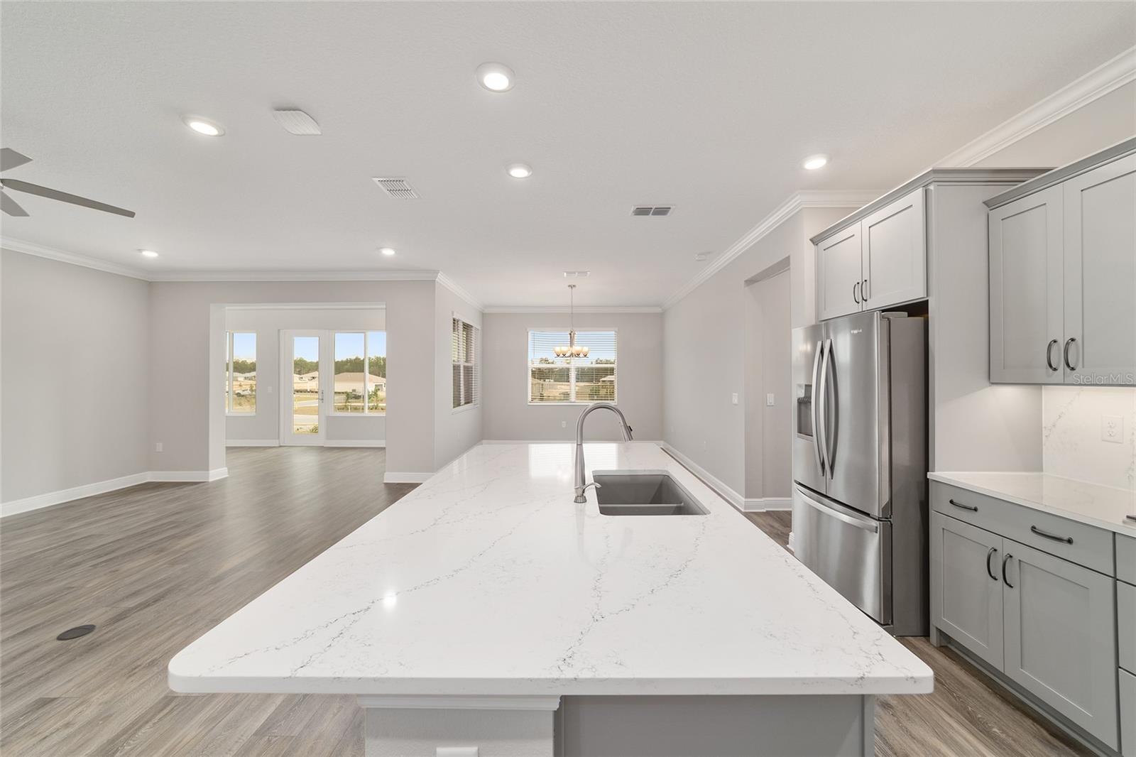 Image 17 of 56 For 10886 101st Loop