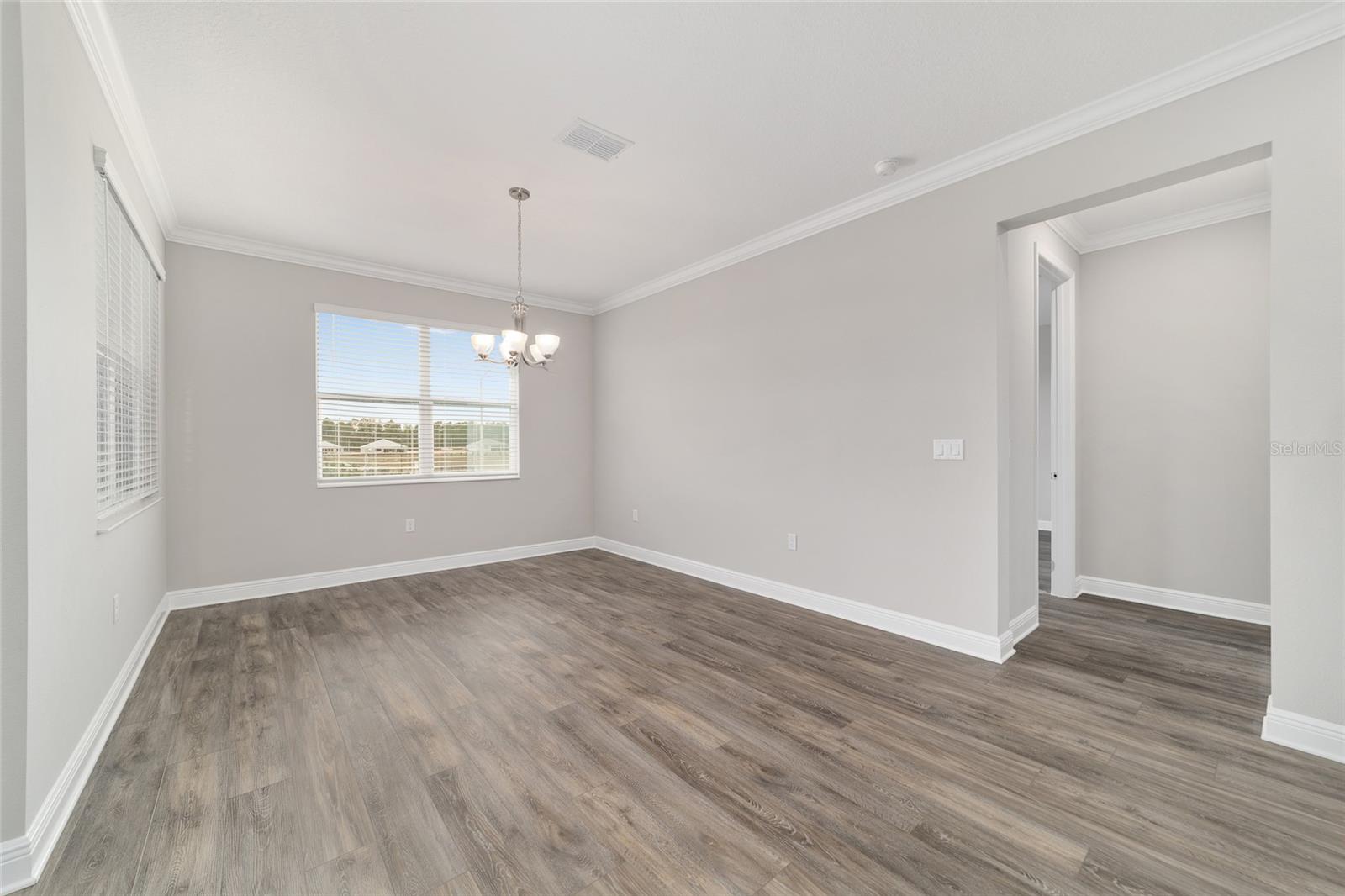 Image 26 of 56 For 10886 101st Loop