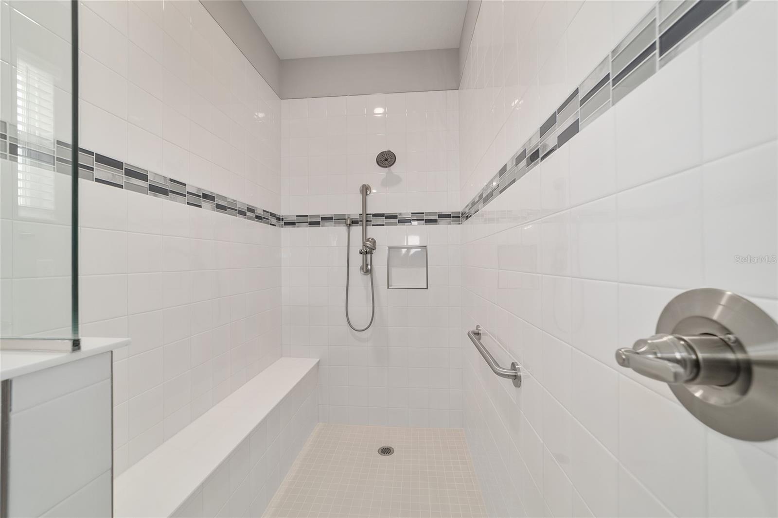 Image 37 of 56 For 10886 101st Loop