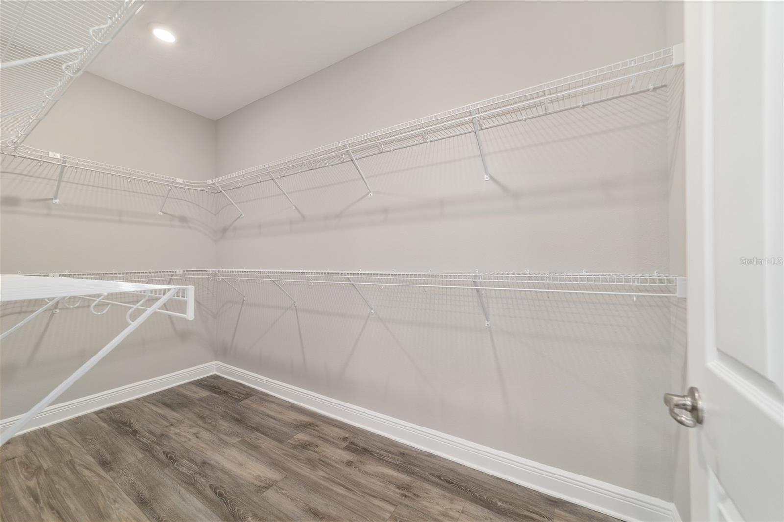 Image 38 of 56 For 10886 101st Loop