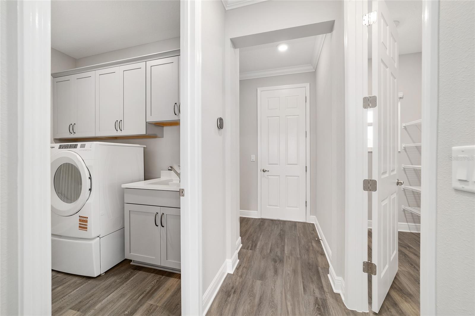 Image 44 of 56 For 10886 101st Loop