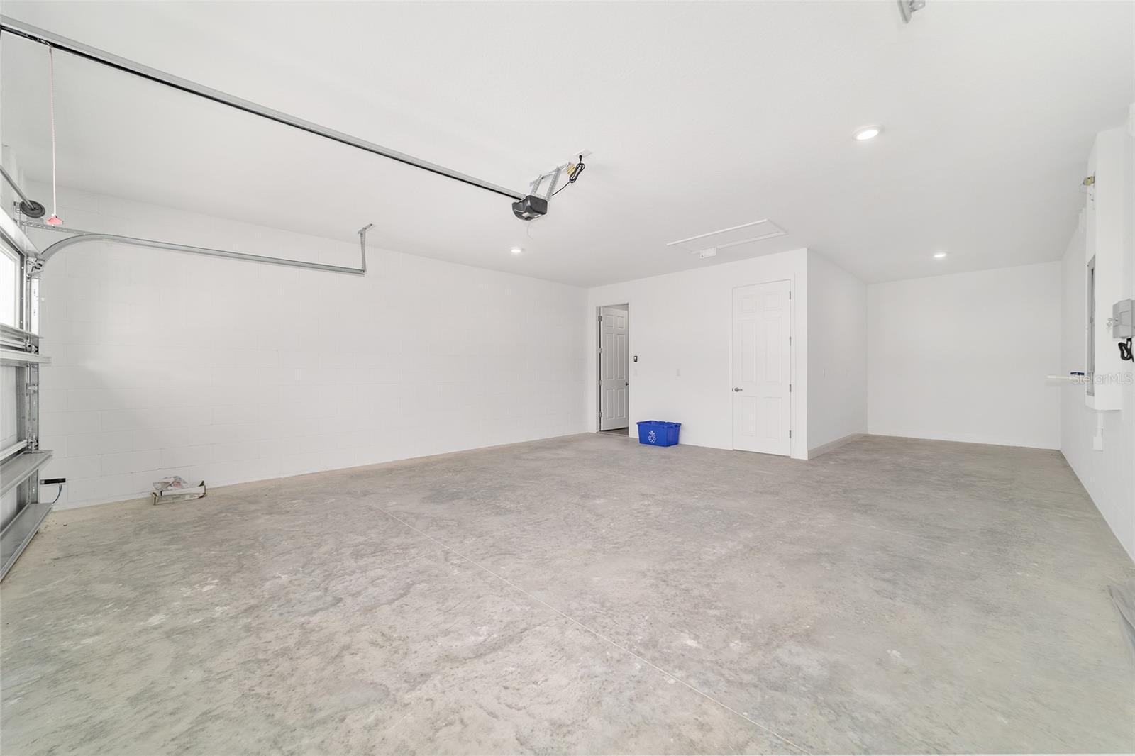 Image 48 of 56 For 10886 101st Loop