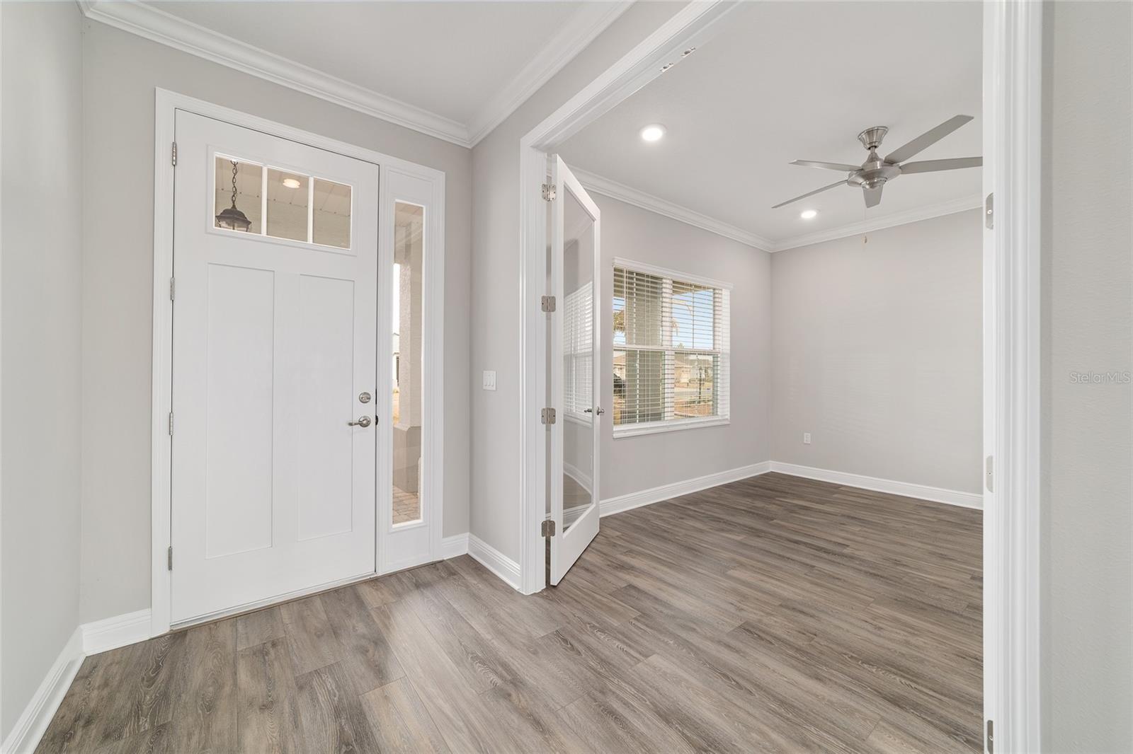 Image 6 of 56 For 10886 101st Loop