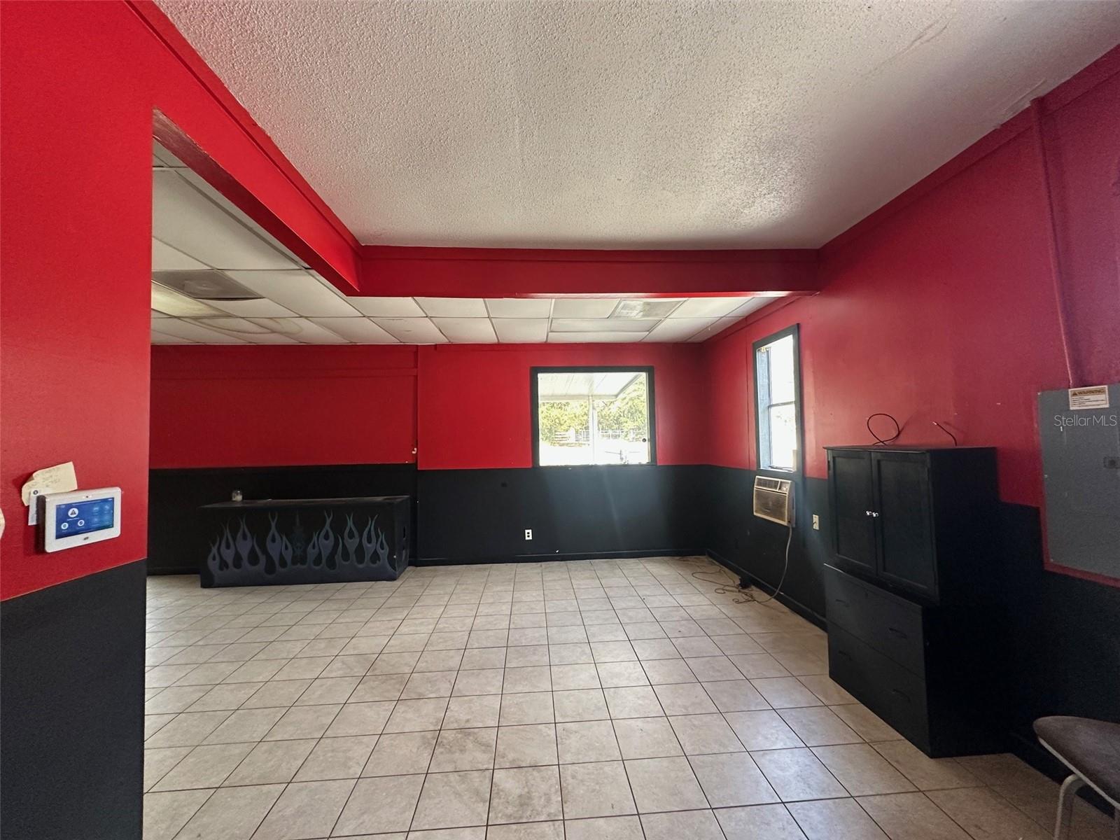 Image 21 of 33 For 7160 7th Street