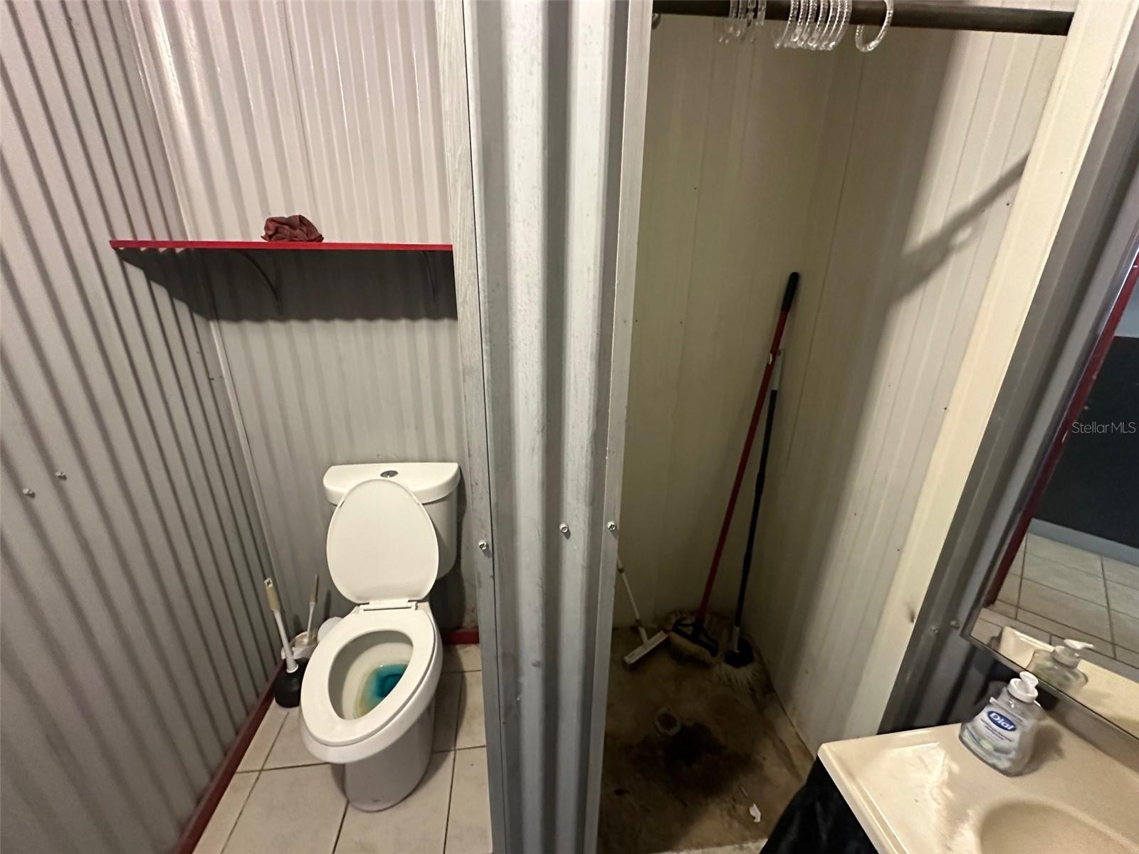 Image 25 of 33 For 7160 7th Street