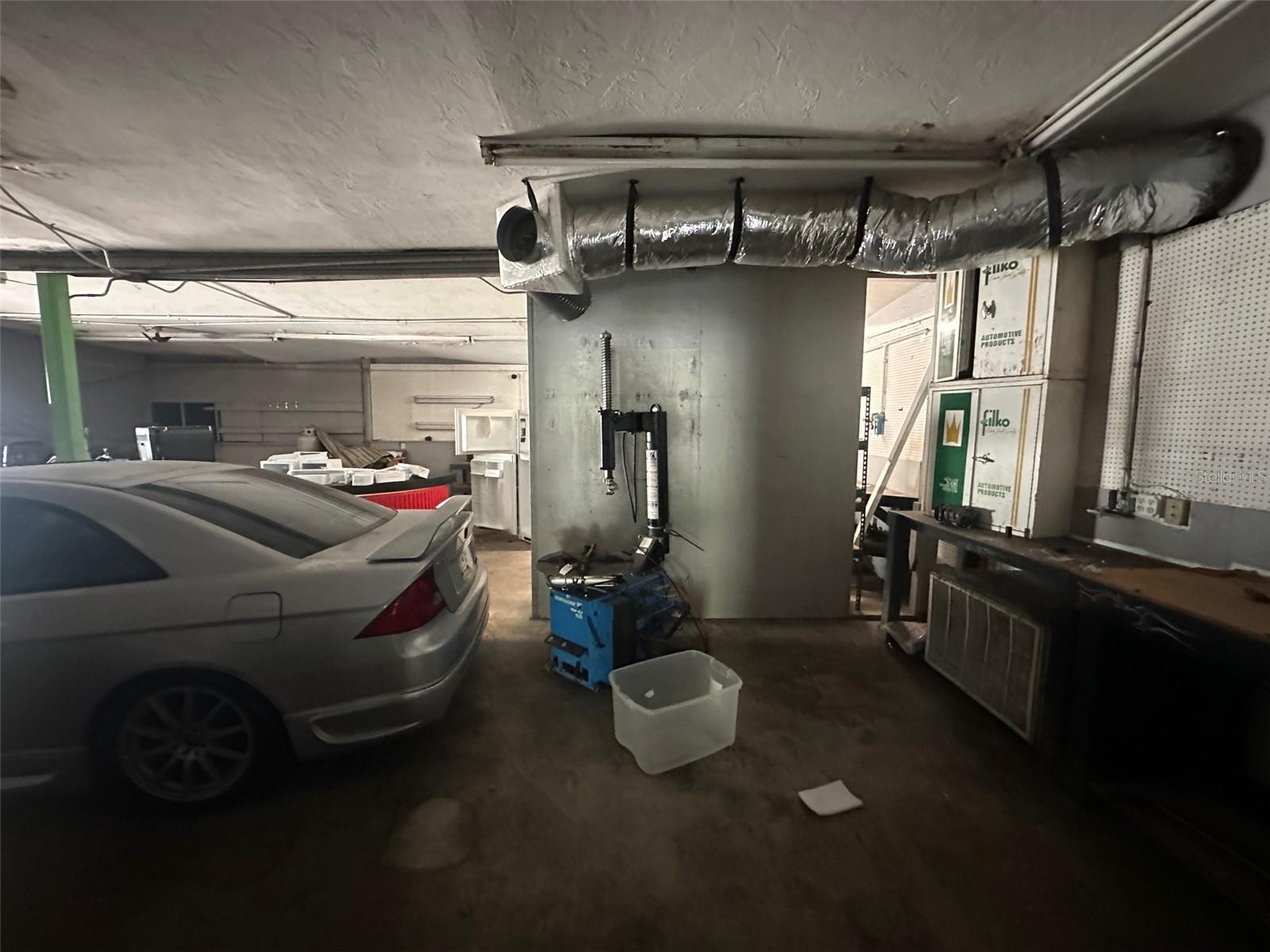 Image 27 of 33 For 7160 7th Street