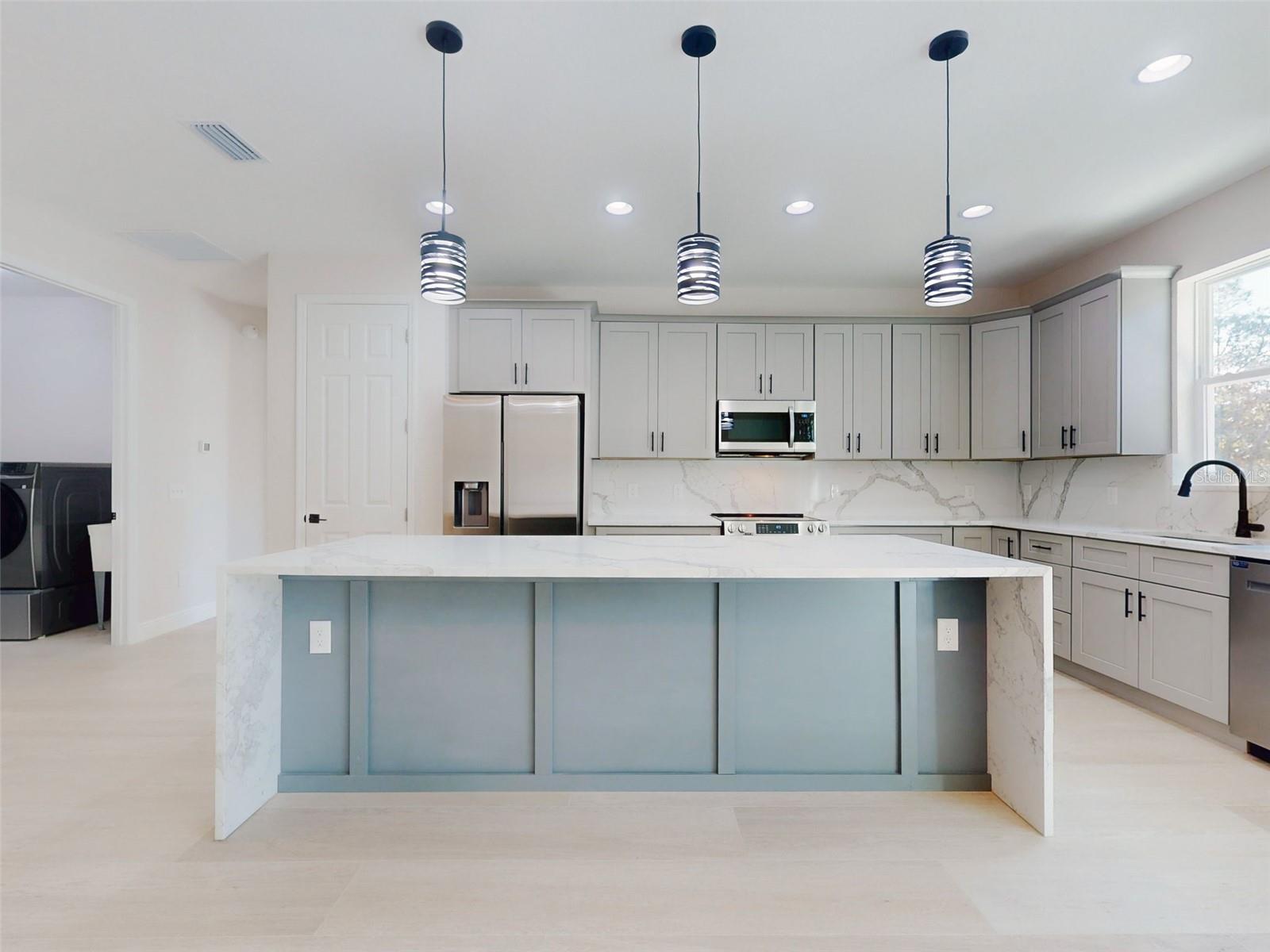 Image 21 of 63 For 13005 62nd Street Road