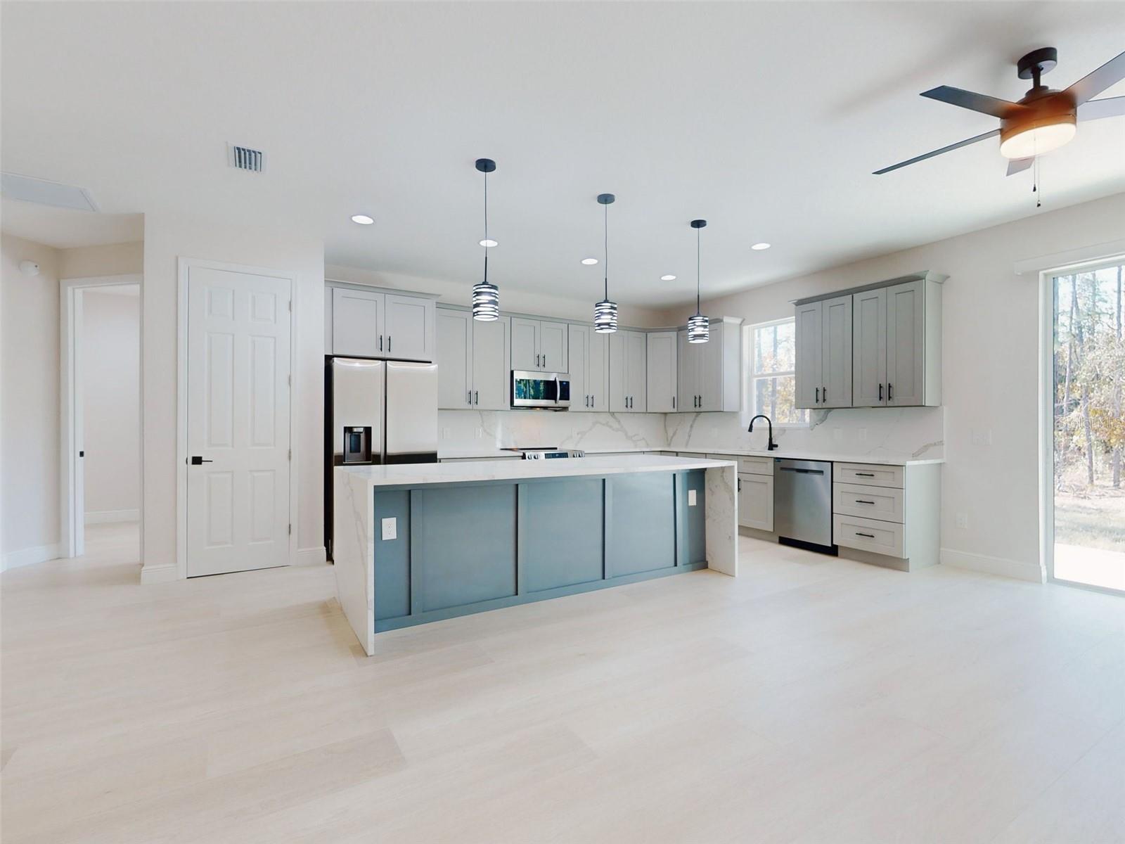 Image 22 of 63 For 13005 62nd Street Road