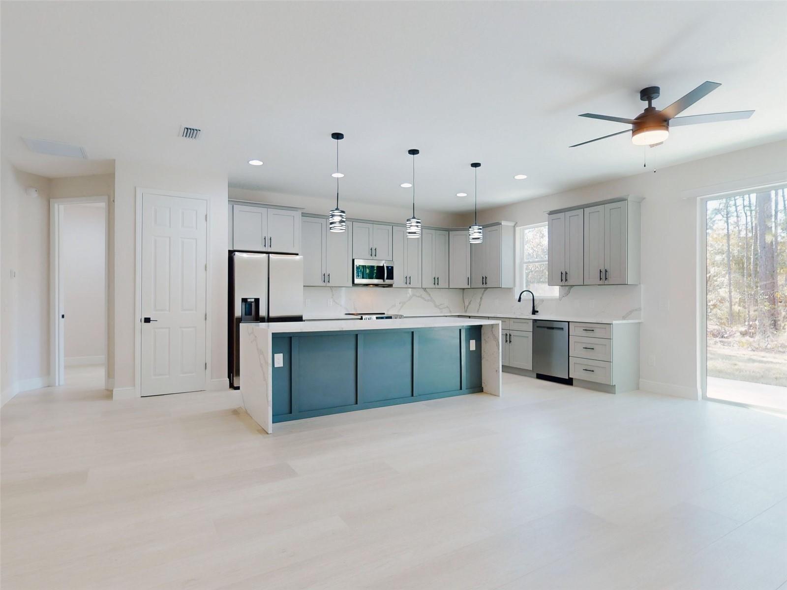 Image 27 of 63 For 13005 62nd Street Road