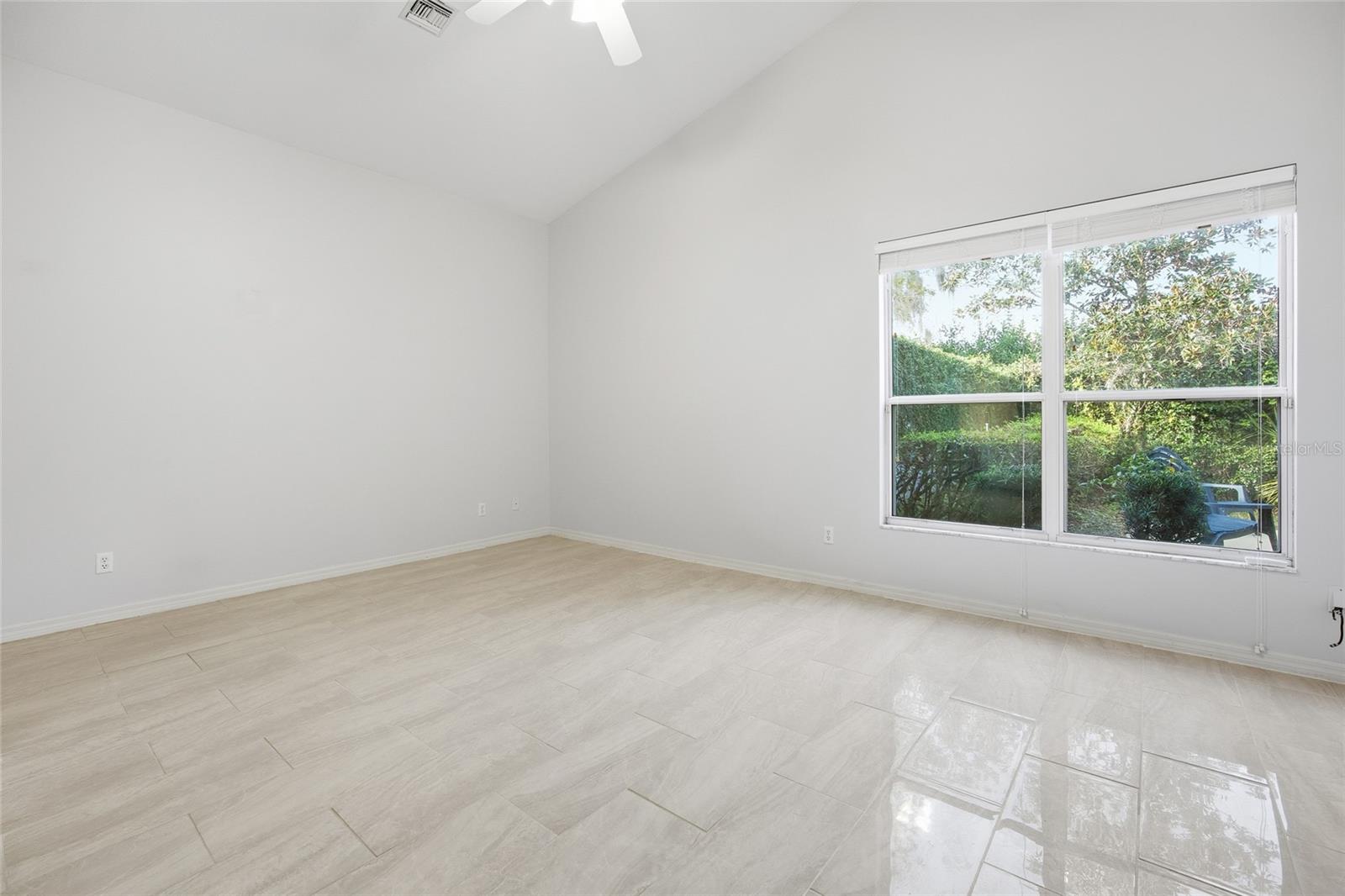 Image 10 of 62 For 2021 Twin Bridge Circle