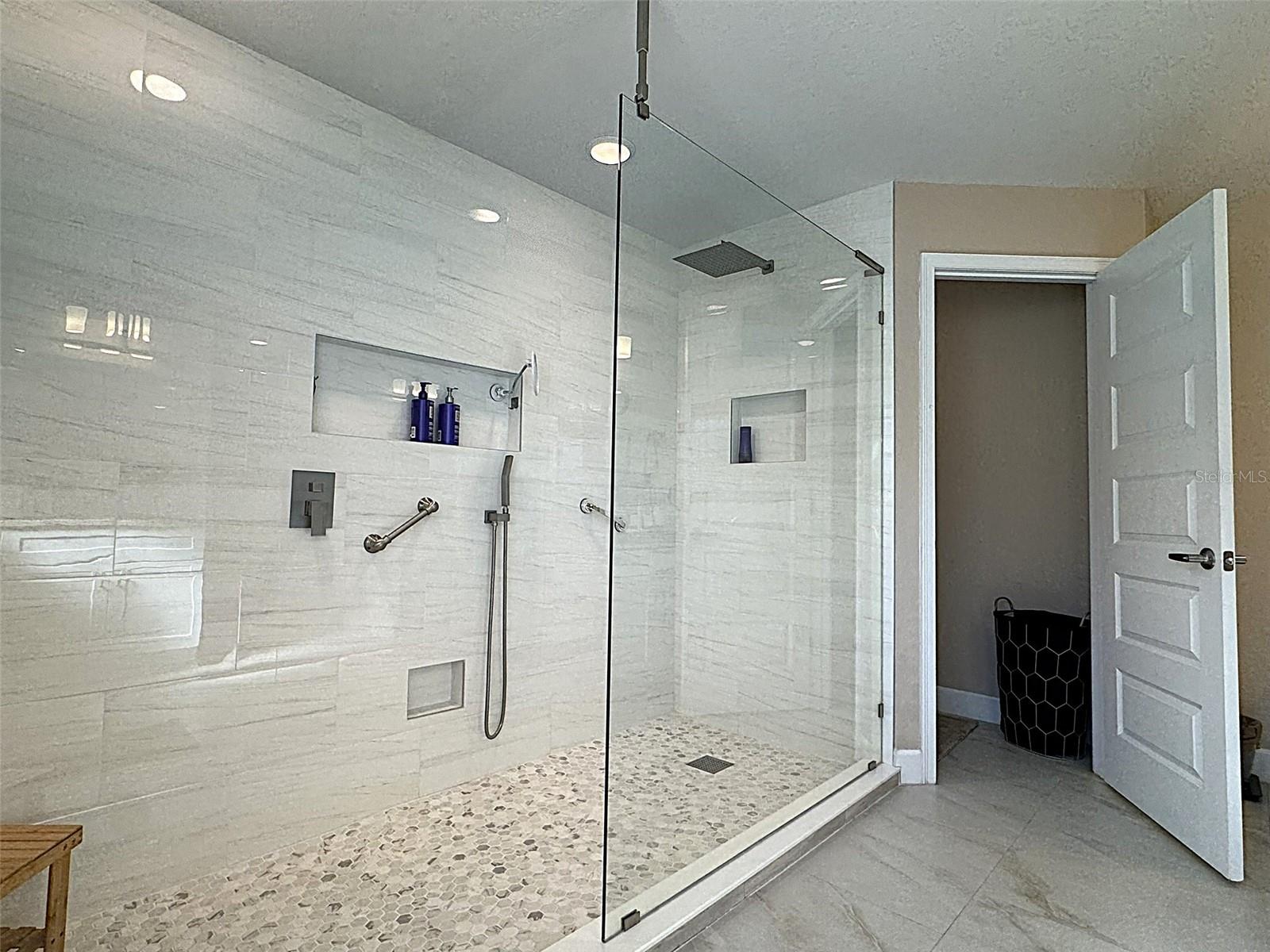 Image 18 of 43 For 9097 48th Court Road