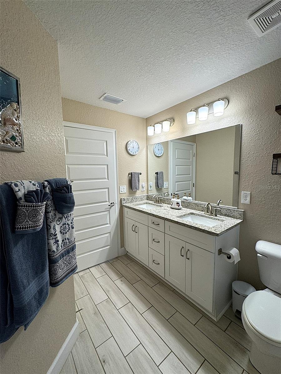 Image 22 of 43 For 9097 48th Court Road