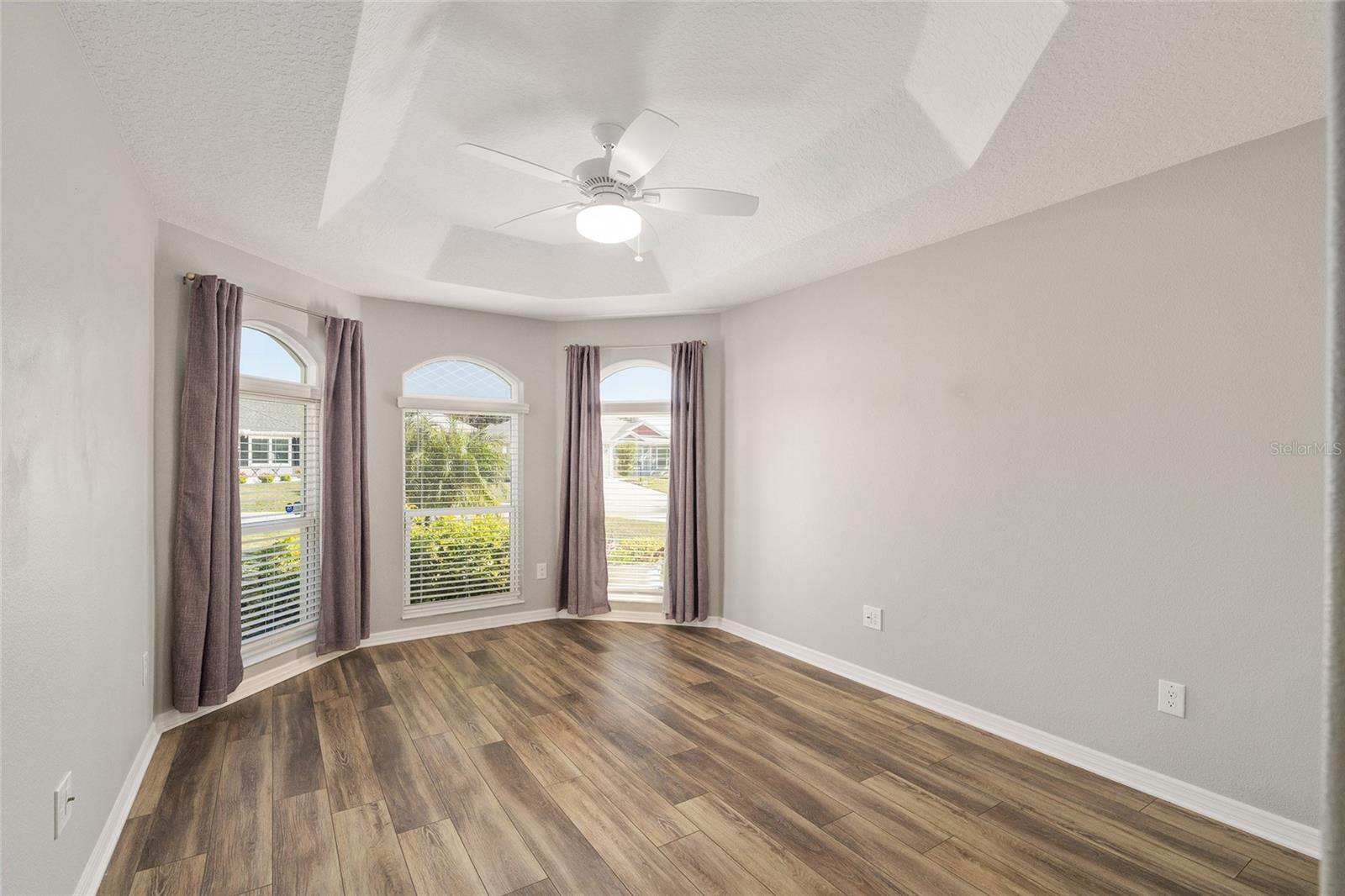 Image 16 of 27 For 11294 Berning Terrace