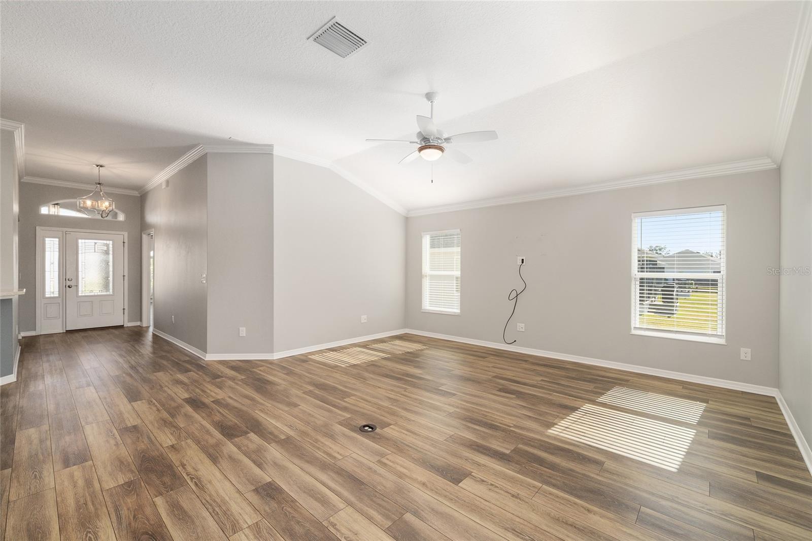 Image 5 of 27 For 11294 Berning Terrace