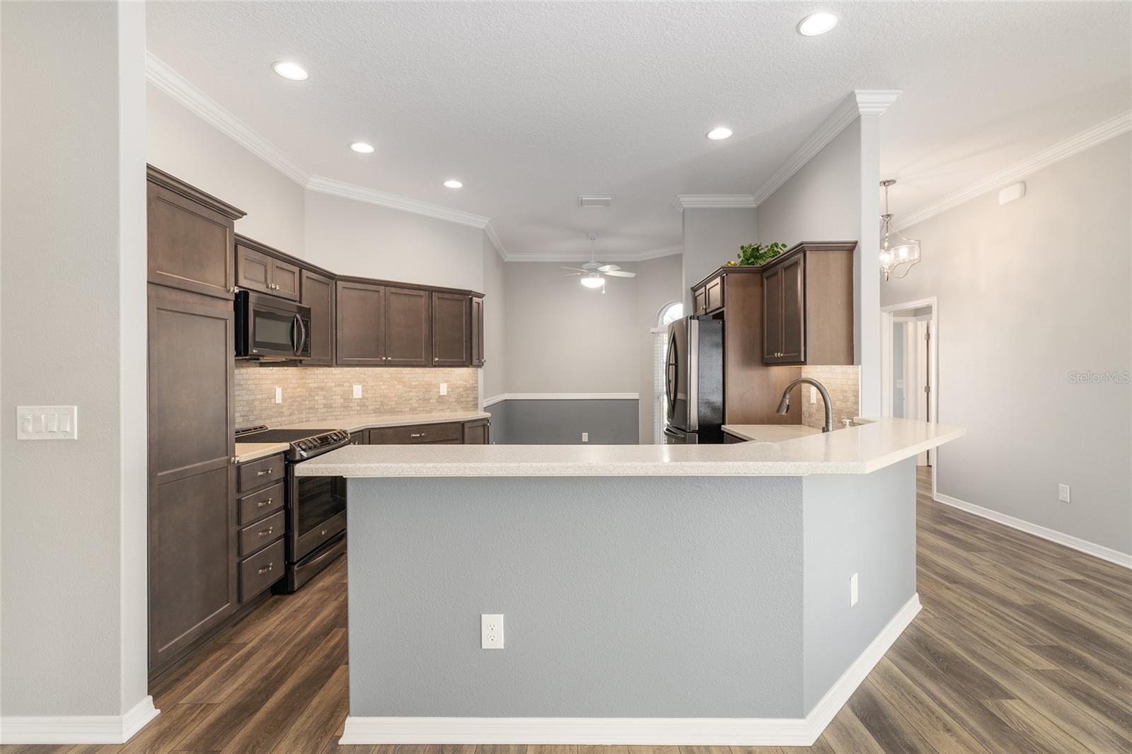 Image 9 of 27 For 11294 Berning Terrace