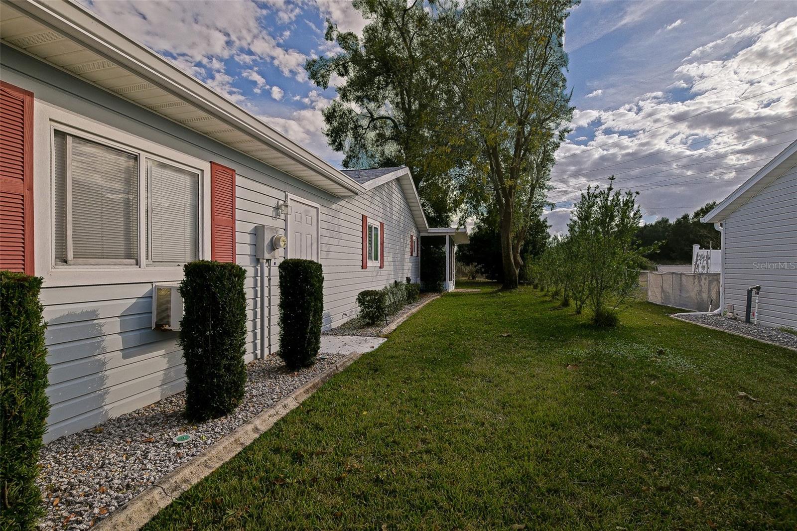 Image 28 of 82 For 17770 95th Circle