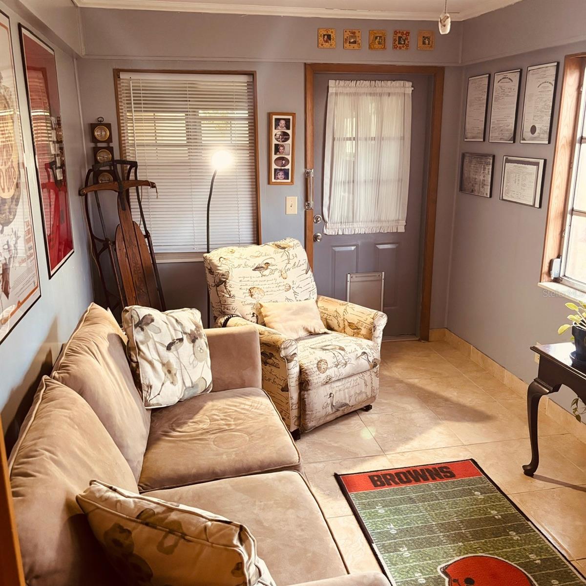 Image 19 of 27 For 8747 93rd Place C