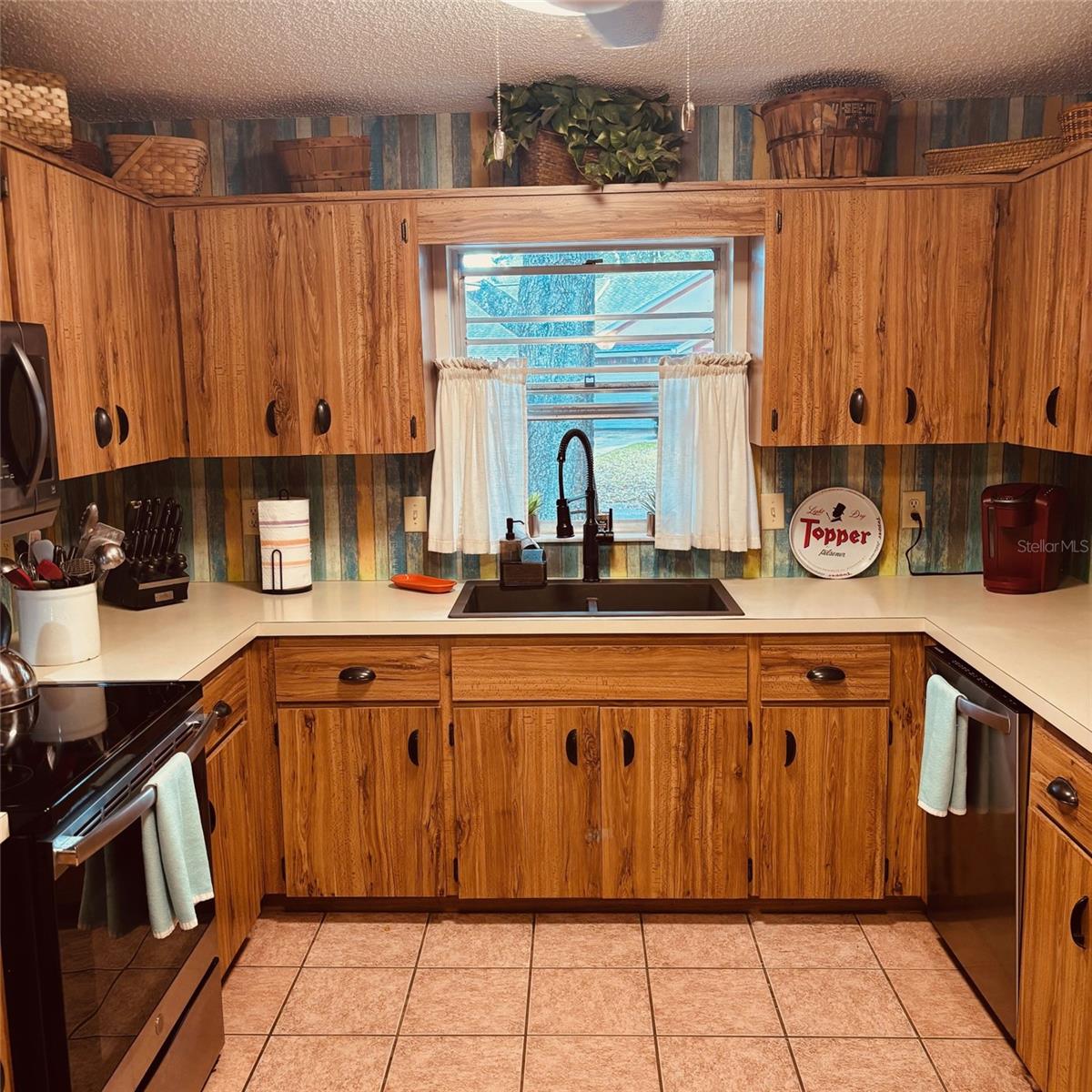 Image 5 of 27 For 8747 93rd Place C