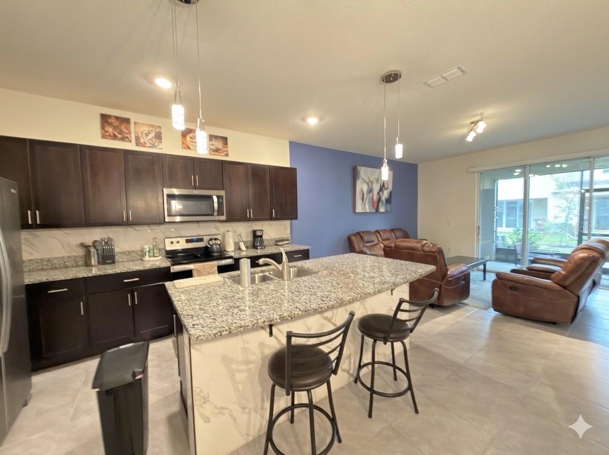 Image 3 of 18 For 1313 Isleta Loop