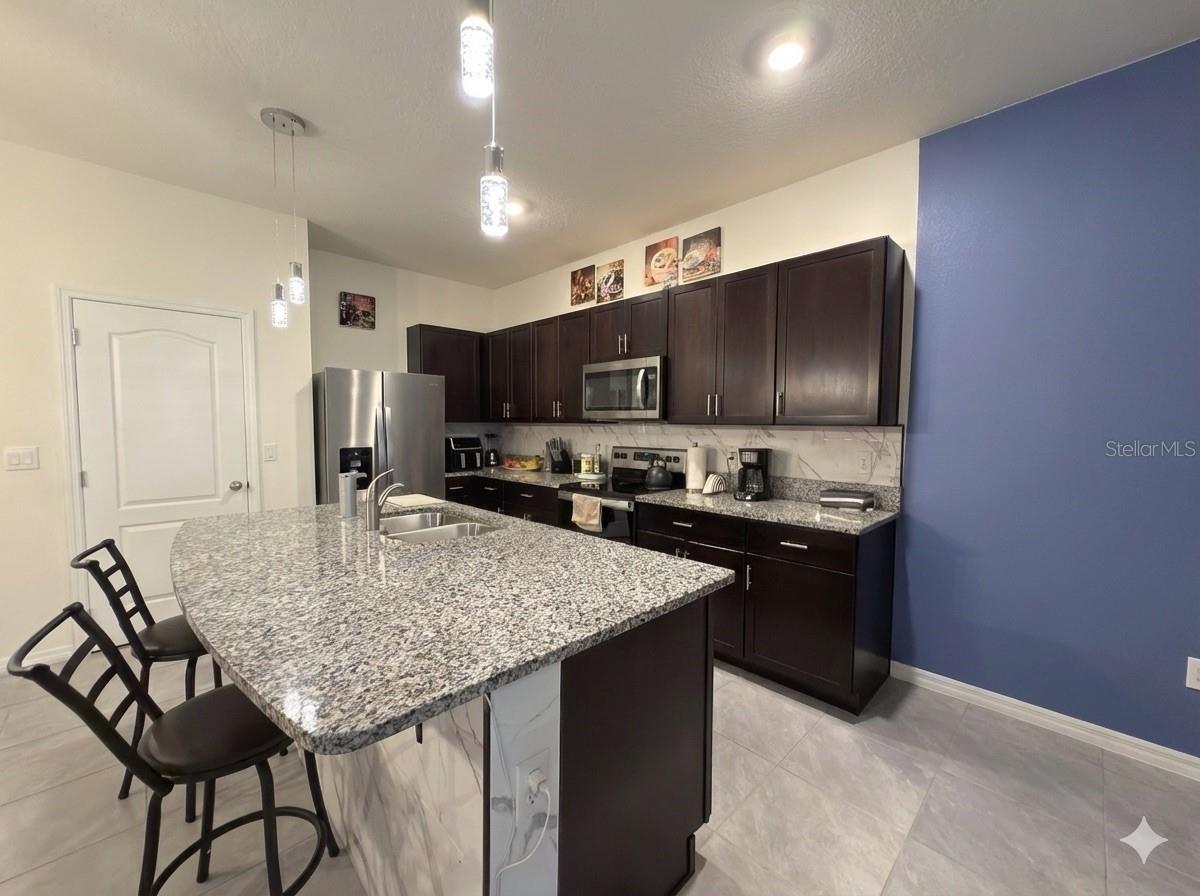 Image 6 of 18 For 1313 Isleta Loop