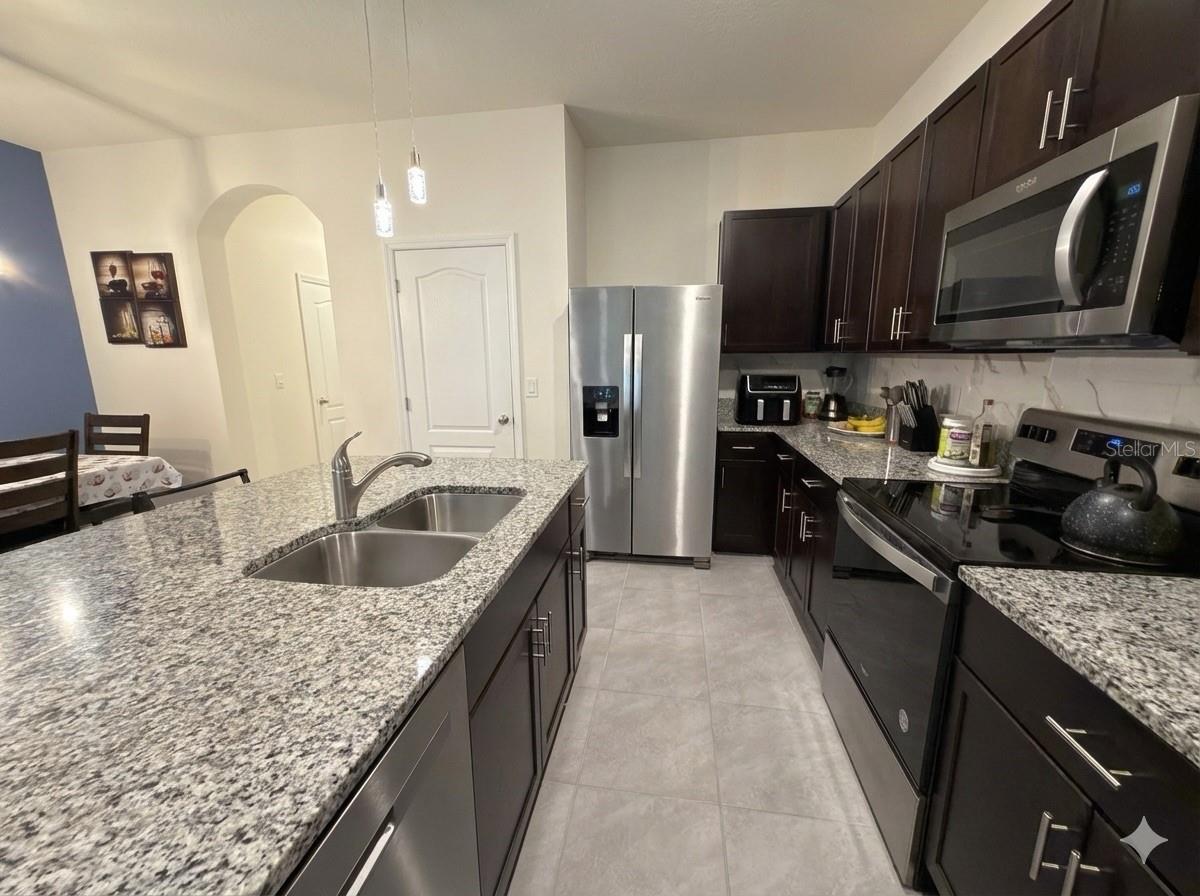 Image 7 of 18 For 1313 Isleta Loop