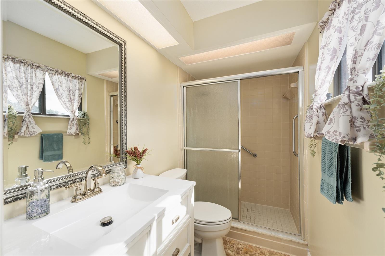 Image 18 of 68 For 3642 Trout Avenue