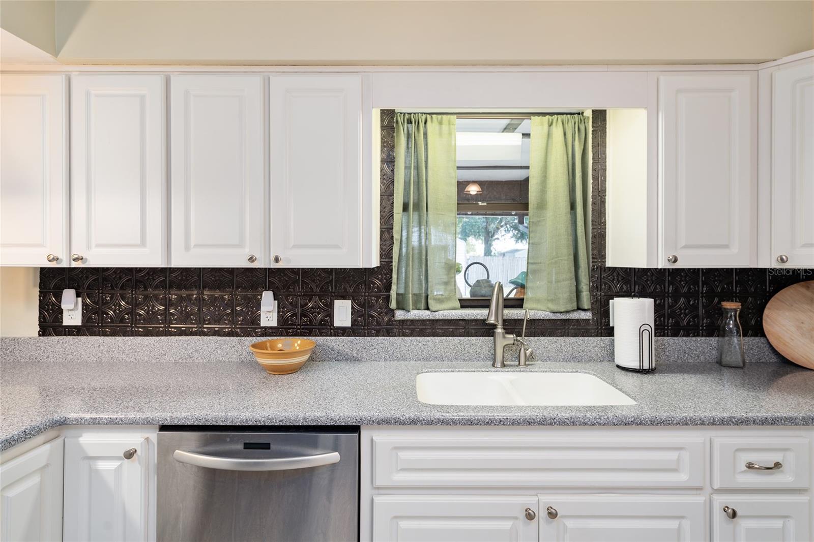 Image 25 of 68 For 3642 Trout Avenue