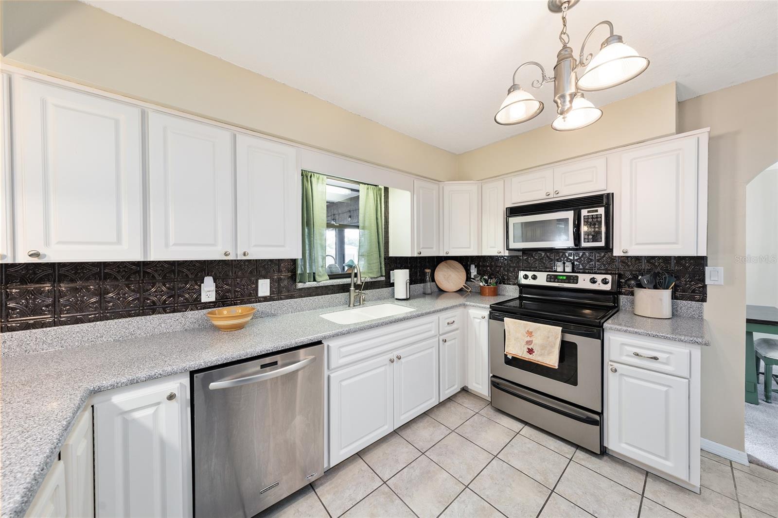 Image 27 of 68 For 3642 Trout Avenue