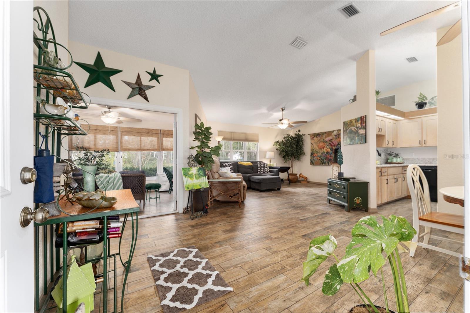 Image 5 of 24 For 8004 108th Loop