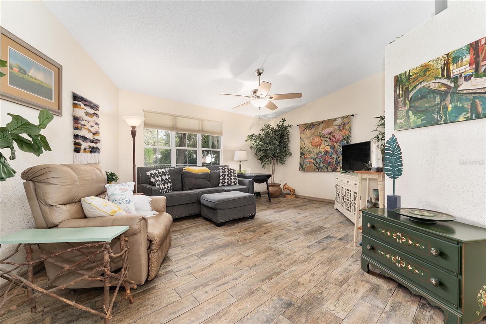 Image 6 of 24 For 8004 108th Loop