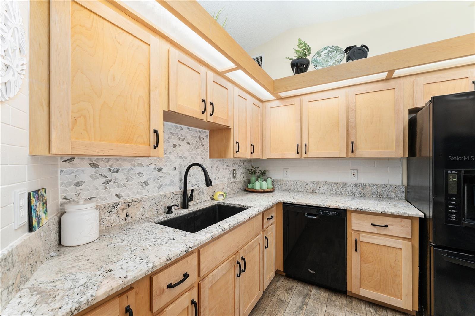 Image 9 of 24 For 8004 108th Loop