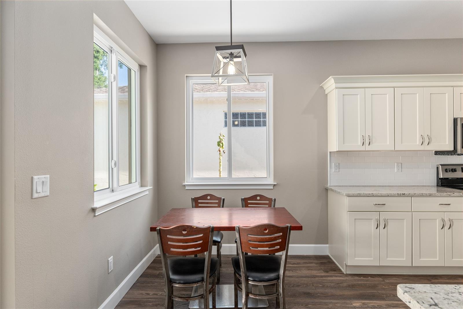 Image 20 of 60 For 2507 33rd Court