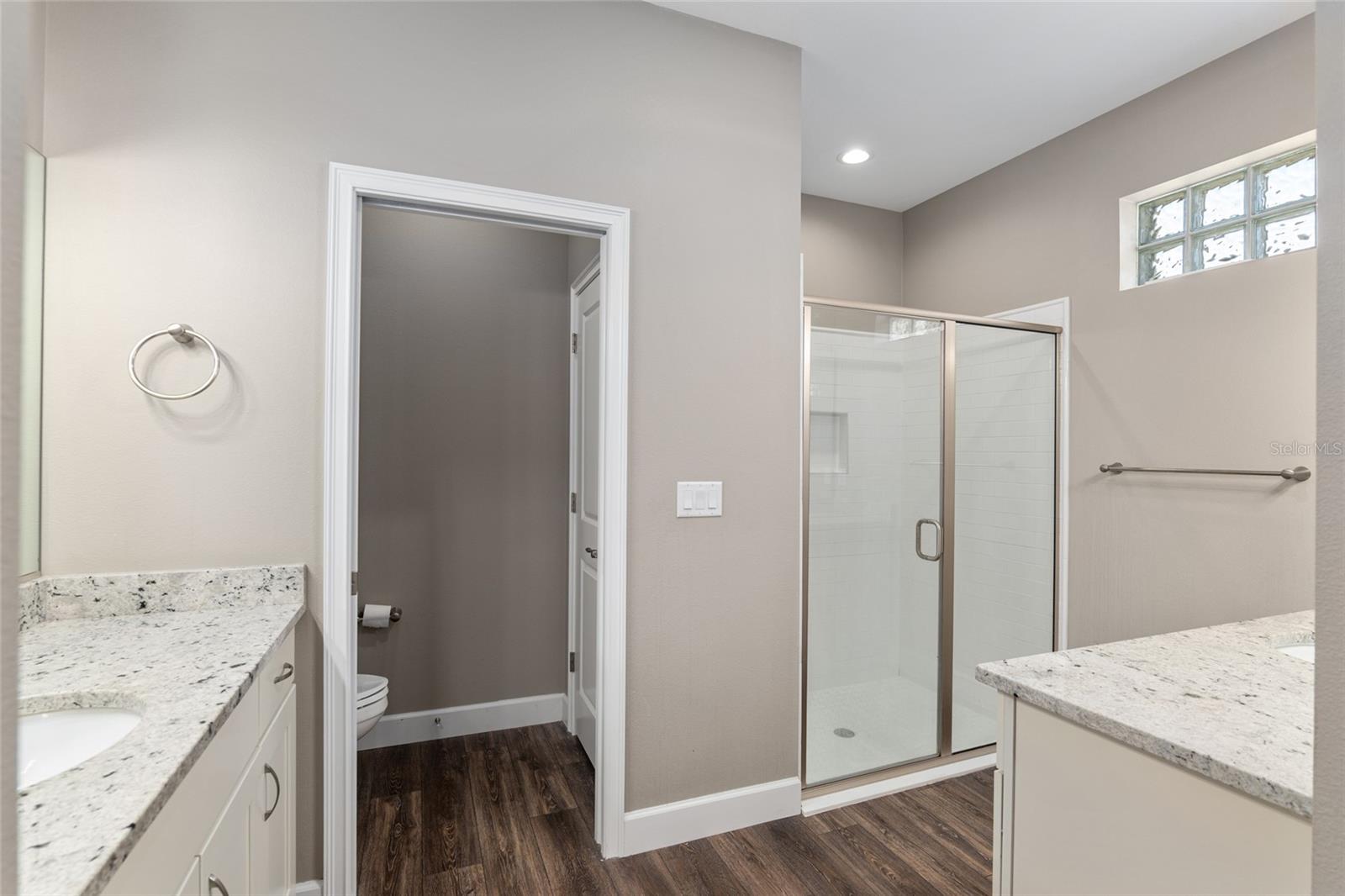 Image 31 of 60 For 2507 33rd Court