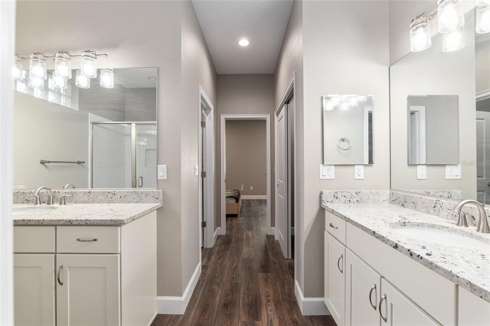 Image 35 of 60 For 2507 33rd Court