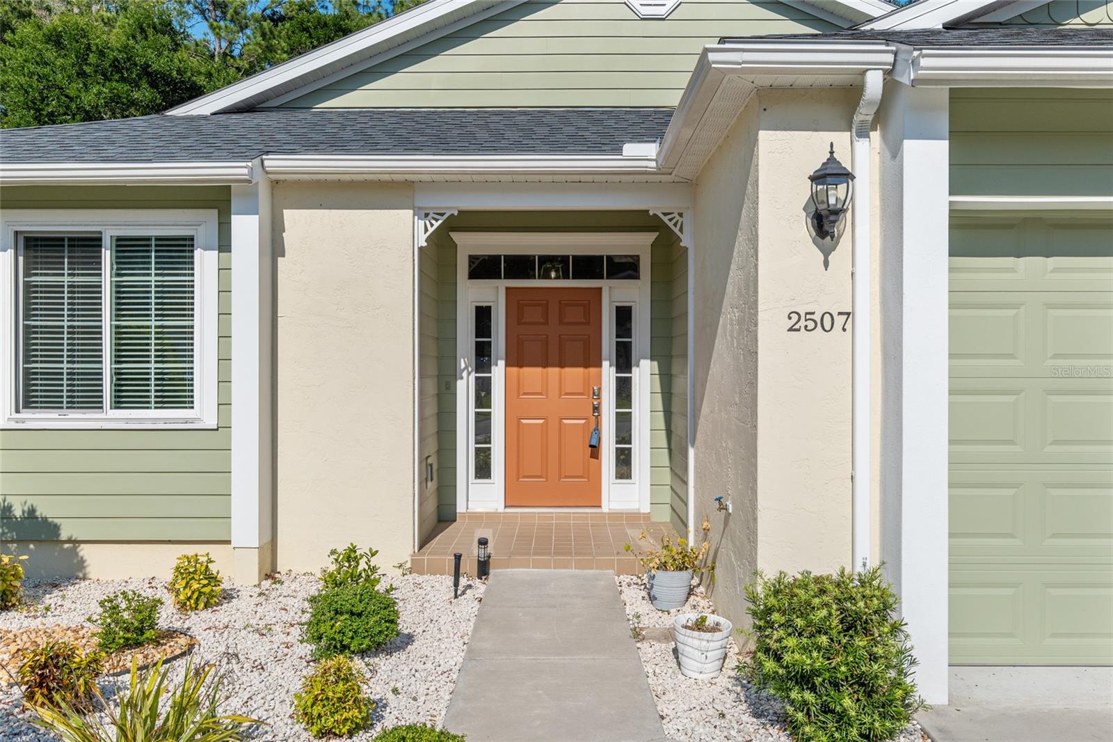 Image 5 of 60 For 2507 33rd Court