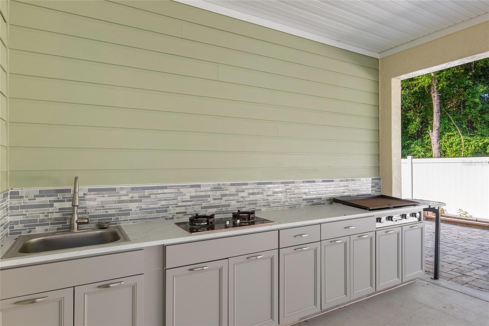 Image 50 of 60 For 2507 33rd Court