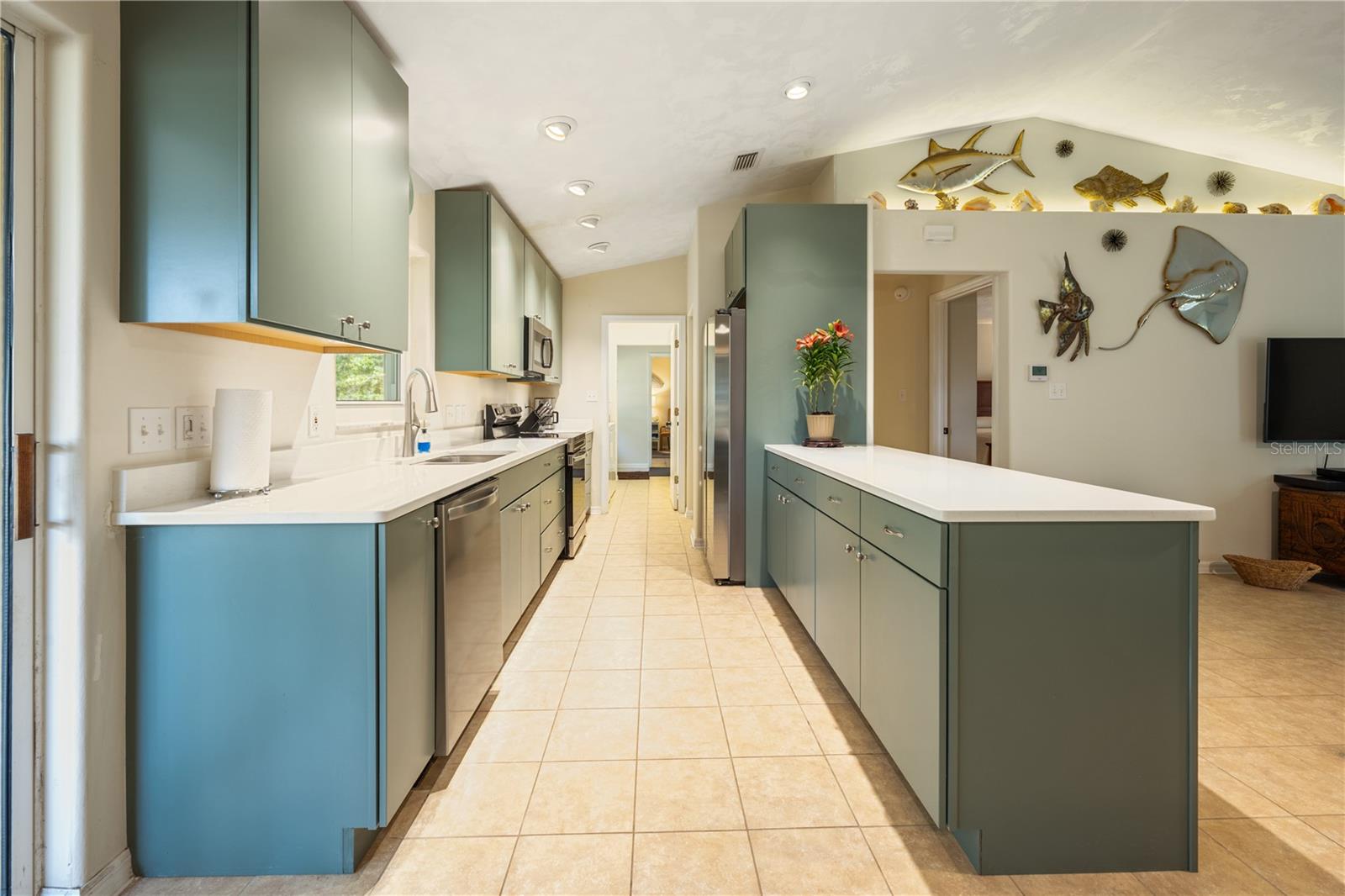 Image 13 of 51 For 1650 146th Avenue