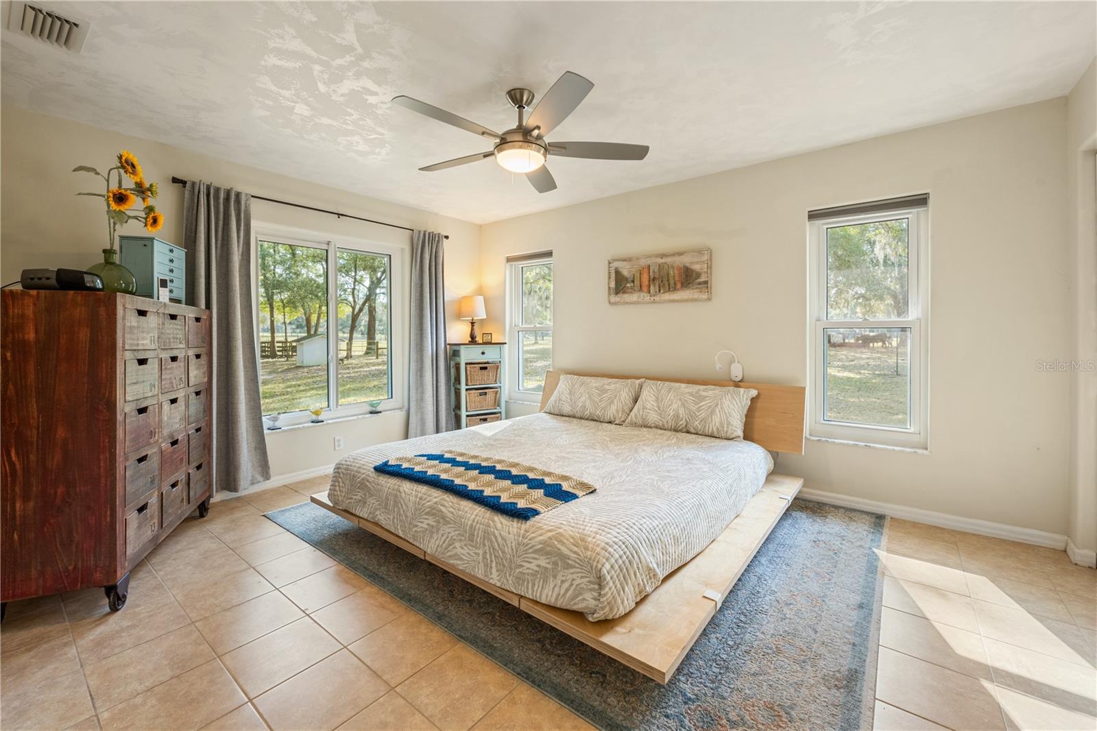 Image 18 of 51 For 1650 146th Avenue