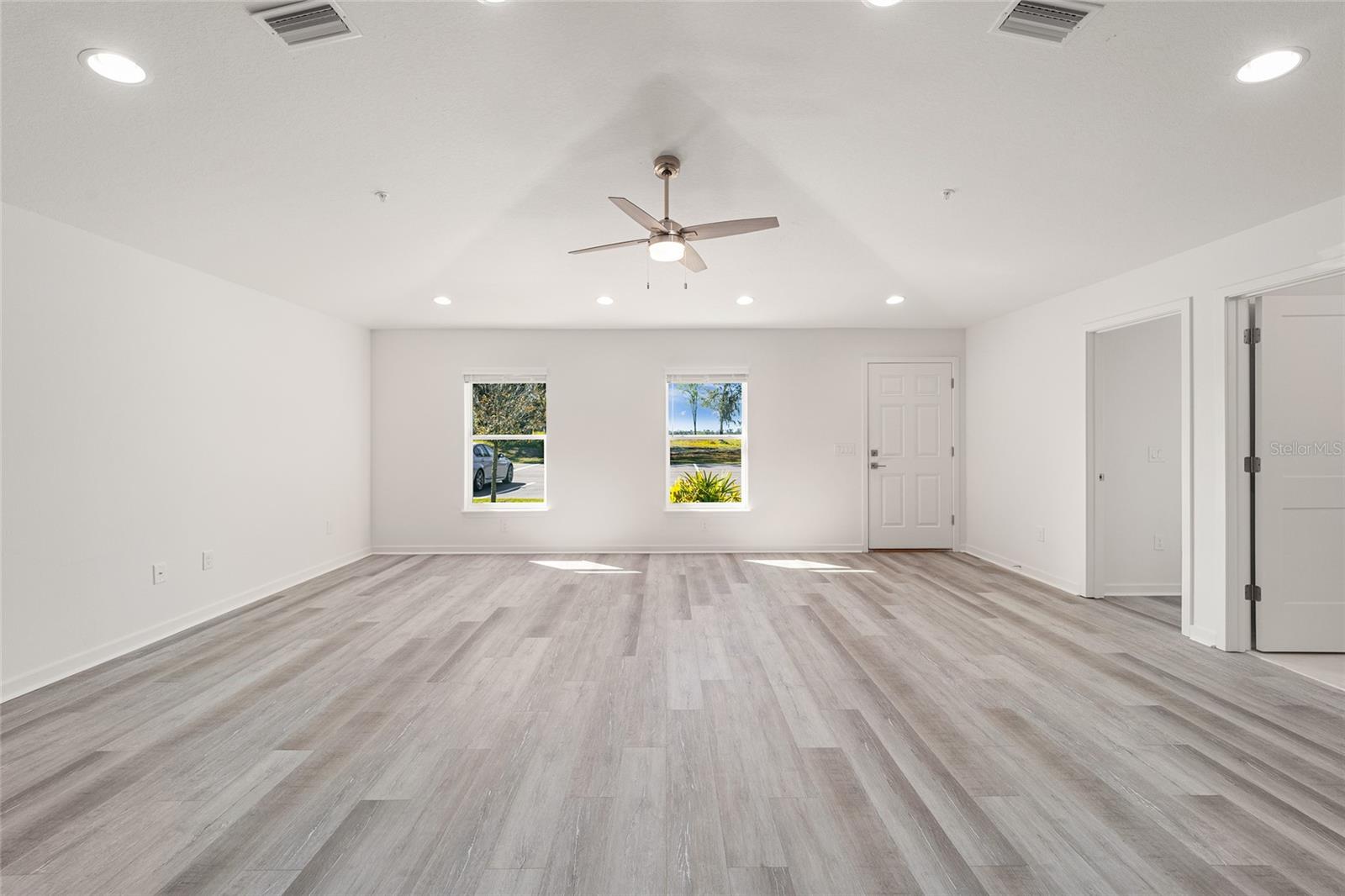 Image 15 of 35 For 7462 44th Lane