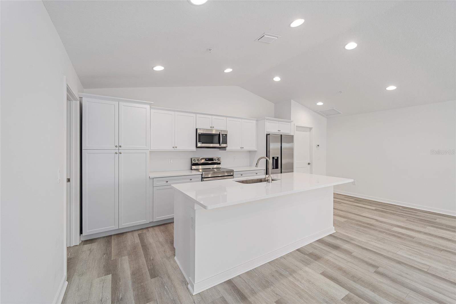 Image 21 of 50 For 4415 74th Terrace